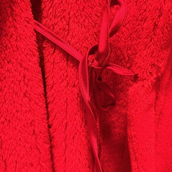 Delicates Plush Robe - Picture 4 of 5